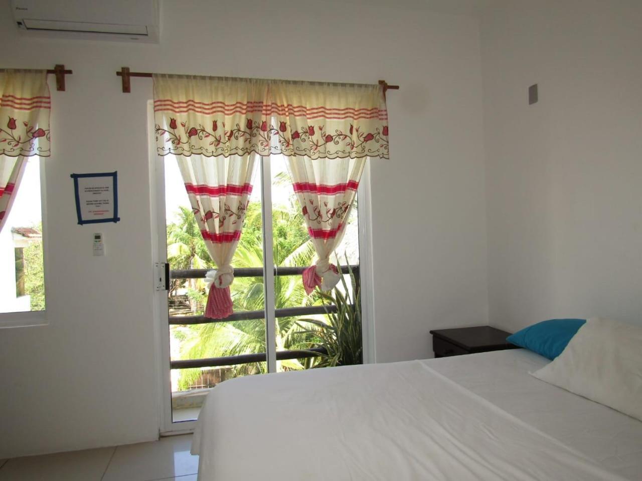 Brisamar Guesthouse Puerto Escondido  Exterior foto